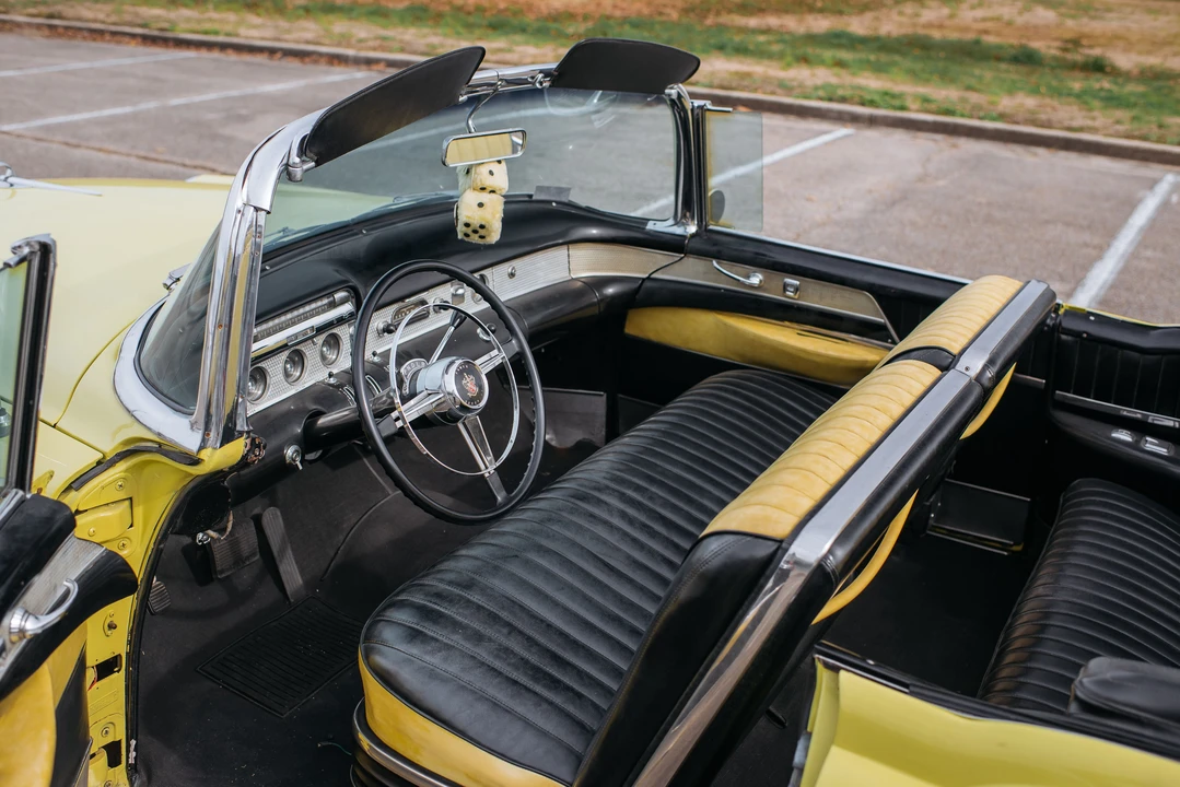 1954 Buick Roadmaster - Image 25 of 31