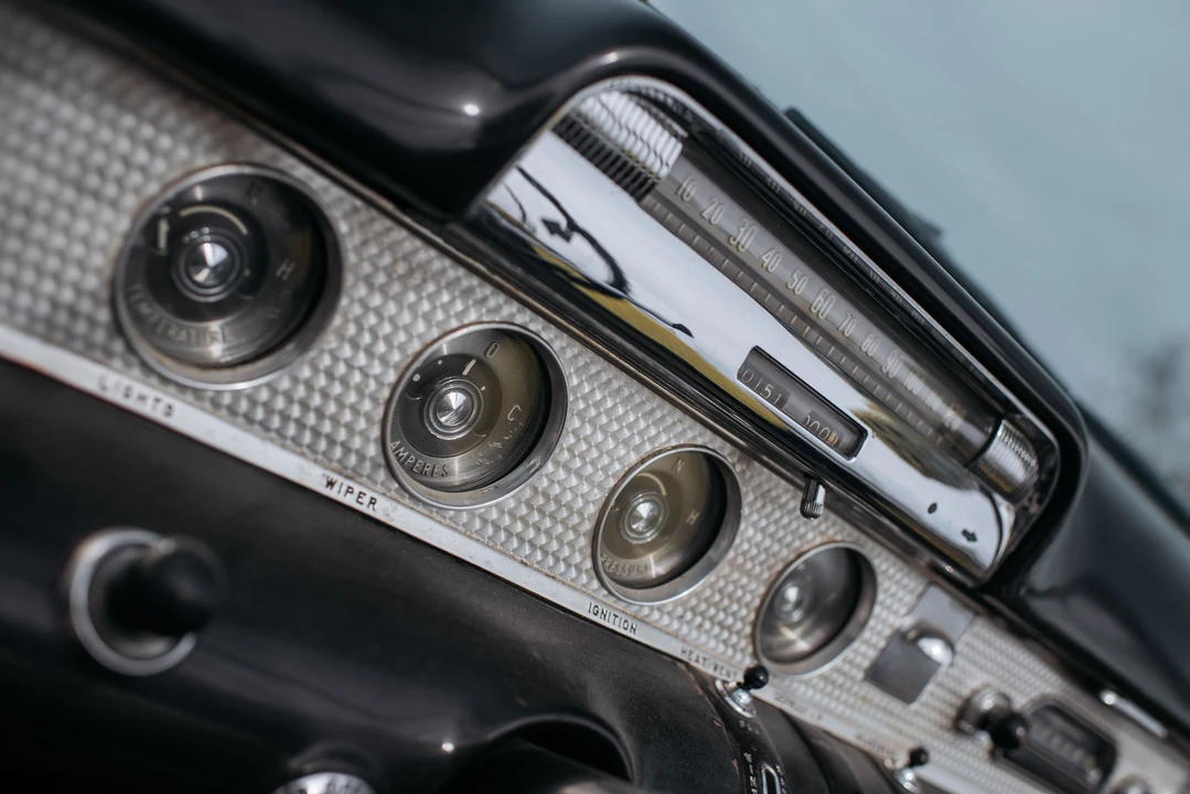 1954 Buick Roadmaster - Image 26 of 31