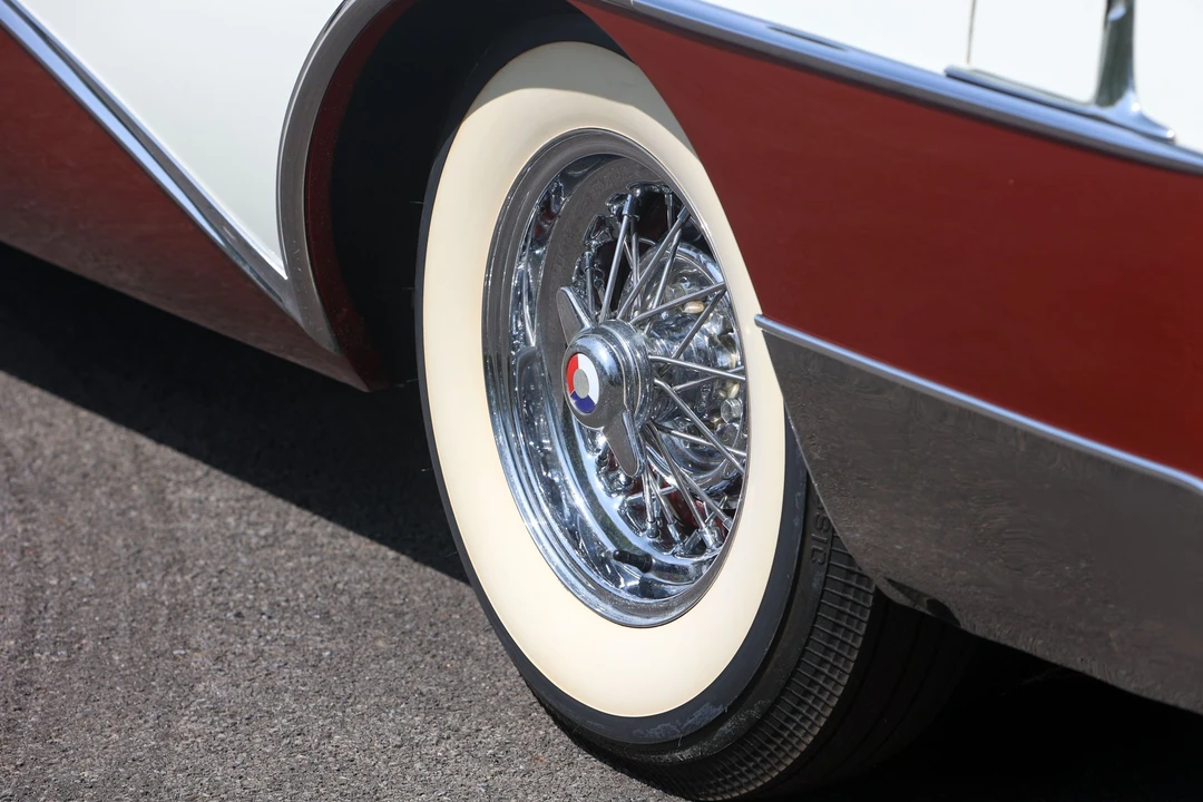 1954 Buick Roadmaster - Image 21 of 31