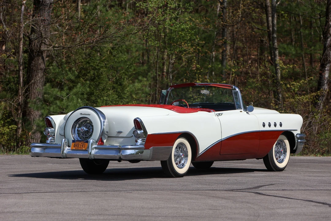 1954 Buick Roadmaster - Image 13 of 31