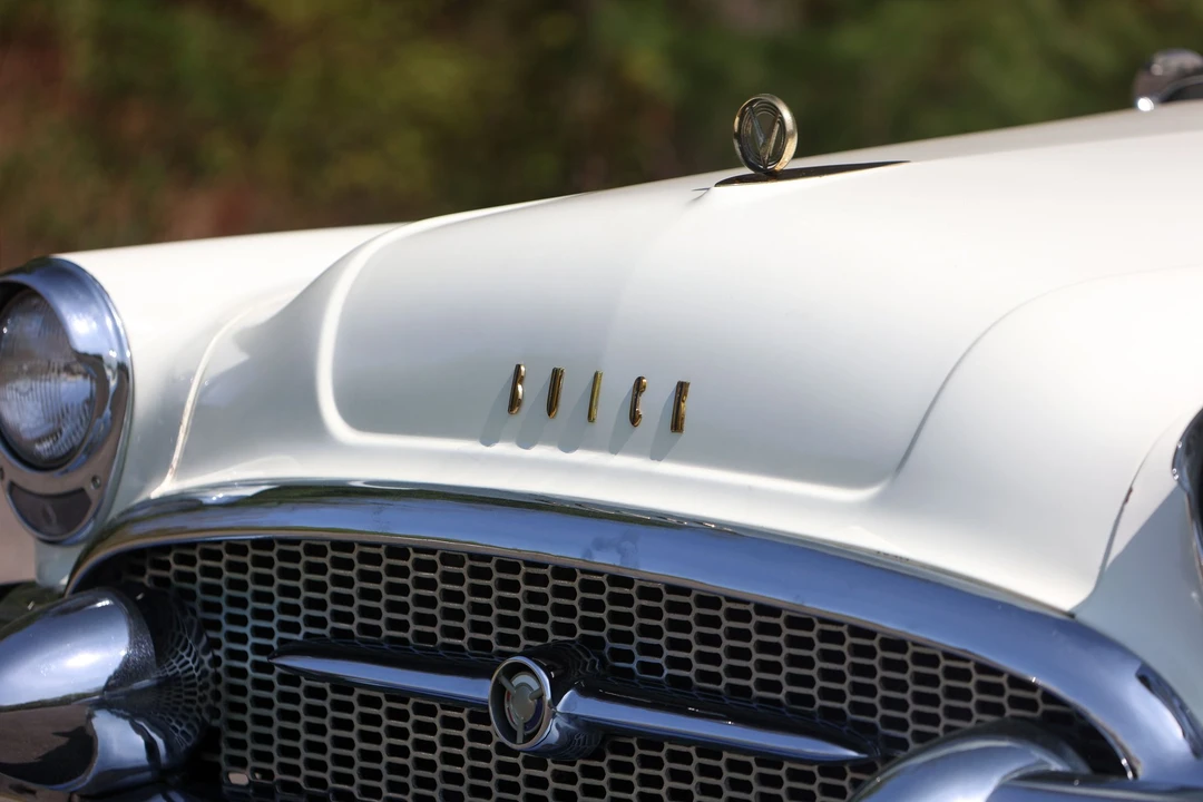 1954 Buick Roadmaster - Image 27 of 31