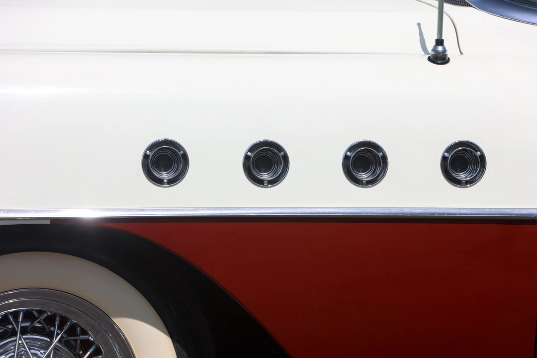 1954 Buick Roadmaster - Image 22 of 31