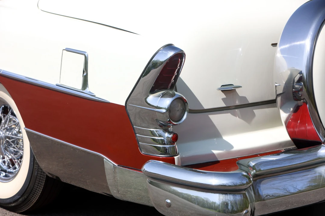 1954 Buick Roadmaster - Image 18 of 31