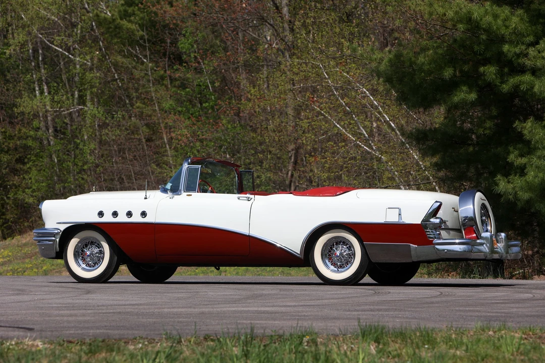 1954 Buick Roadmaster - Image 7 of 31