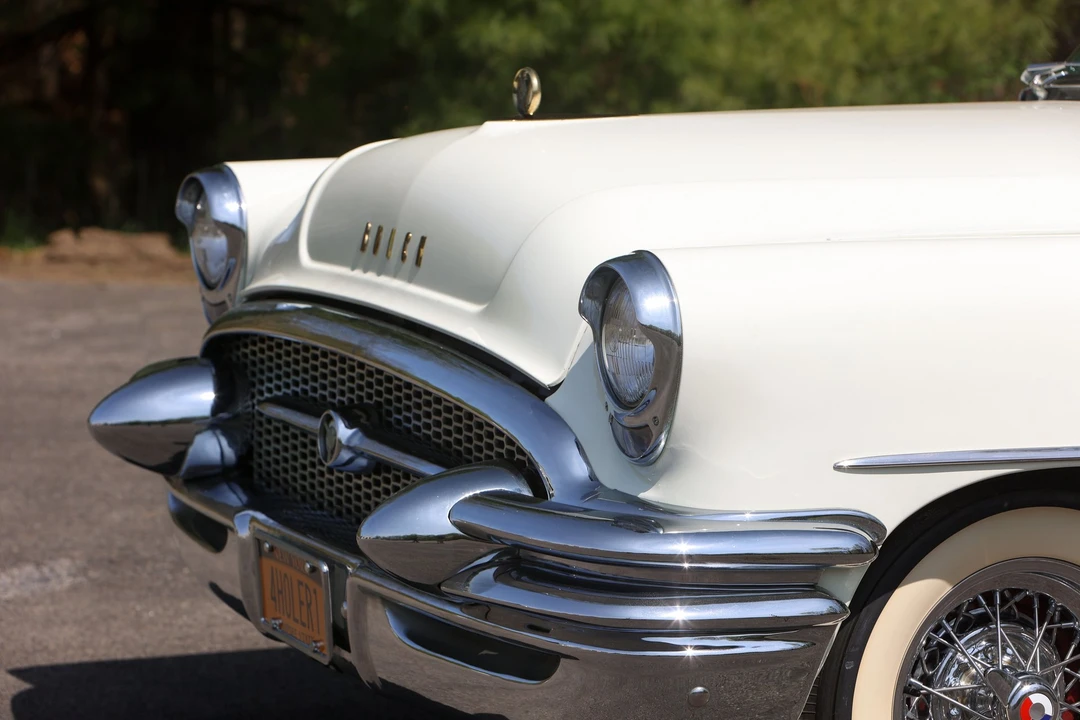 1954 Buick Roadmaster - Image 23 of 31