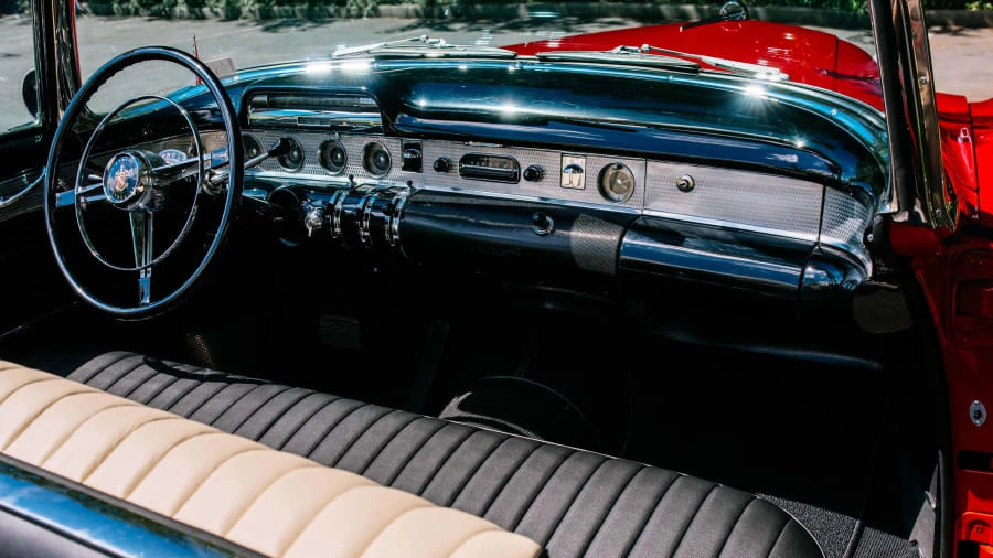 1954 Buick Roadmaster - Image 5 of 12