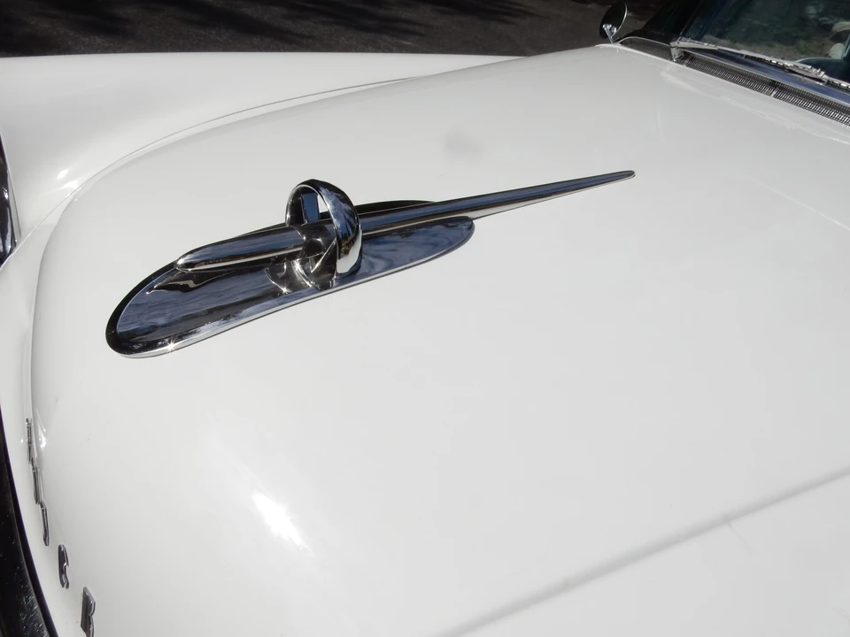 1954 Buick Roadmaster - Image 11 of 31