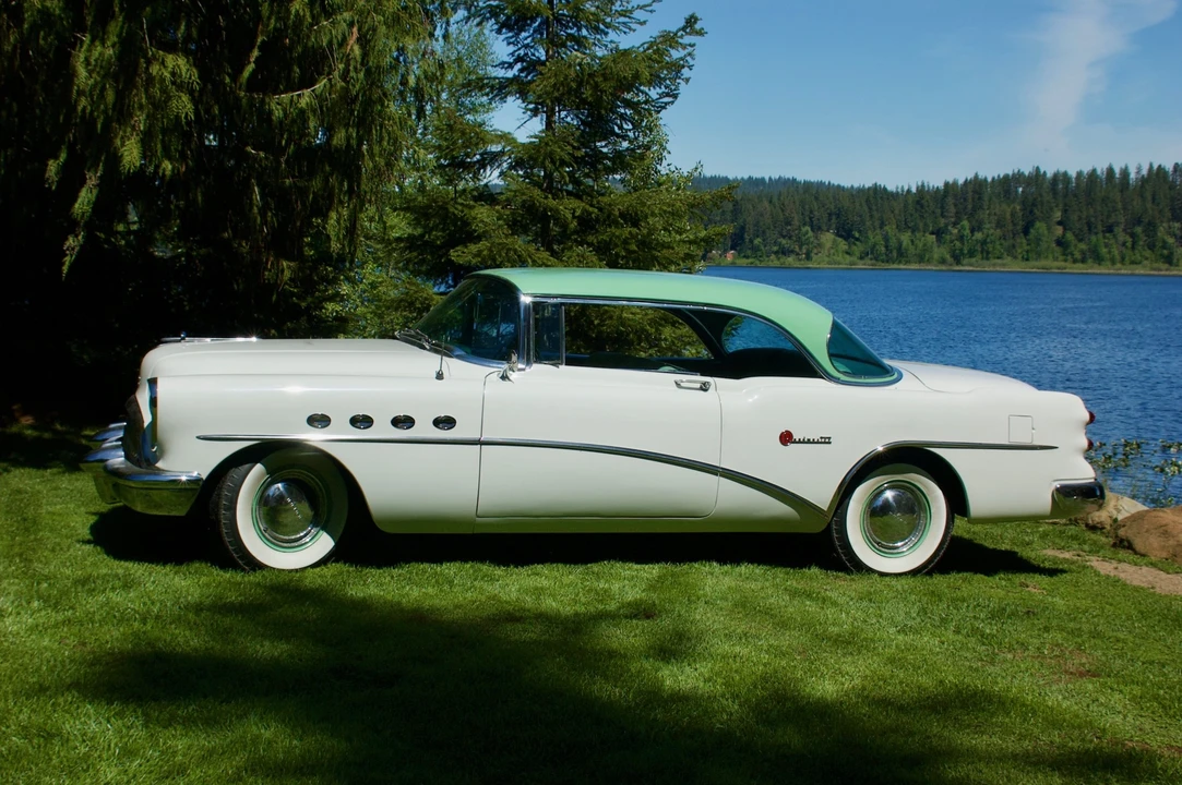 1954 Buick Roadmaster - Image 4 of 31