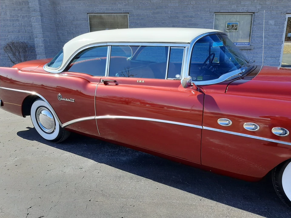 1954 Buick Roadmaster - Image 17 of 31