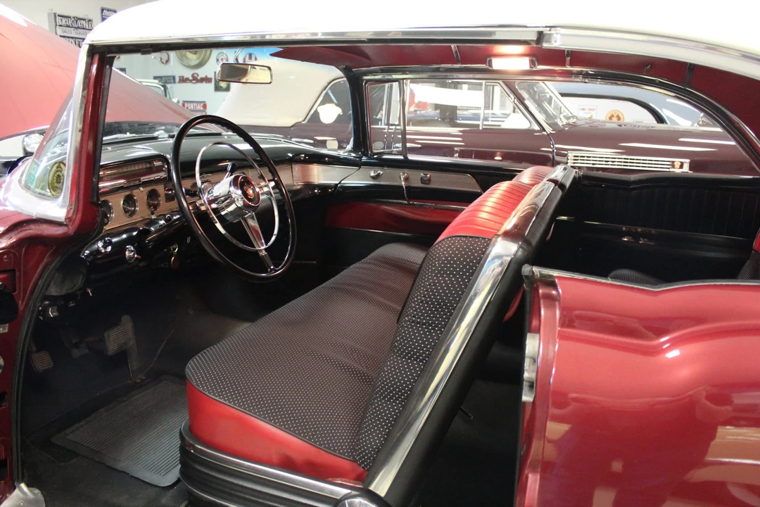 1954 Buick Roadmaster - Image 31 of 31