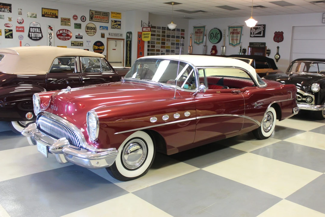 1954 Buick Roadmaster - Image 15 of 31