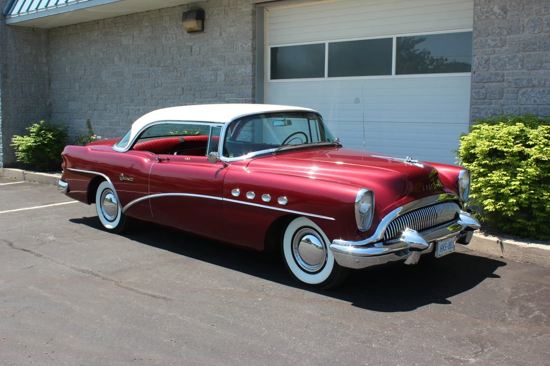 1954 Buick Roadmaster - Image 10 of 31