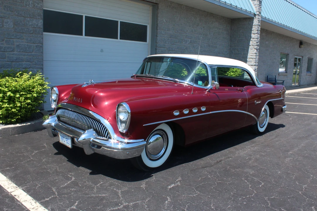 1954 Buick Roadmaster - Image 3 of 31
