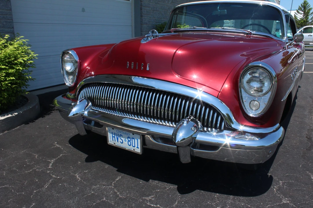 1954 Buick Roadmaster - Image 2 of 31