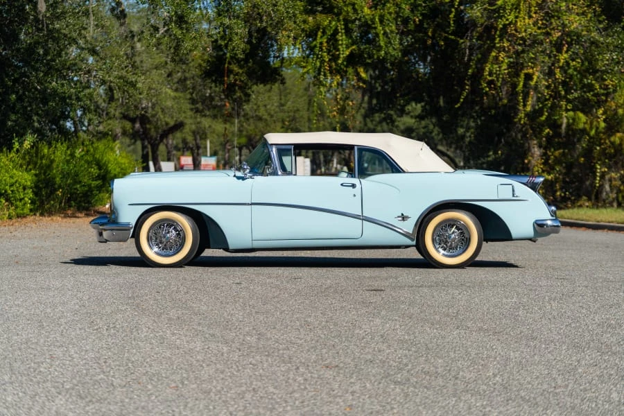 1954 Buick Skylark 1st-2nd Gen - Image 2 of 20