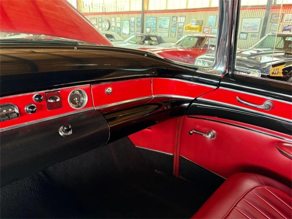 1954 Buick Super - Image 15 of 23