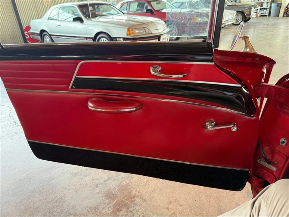 1954 Buick Super - Image 23 of 31
