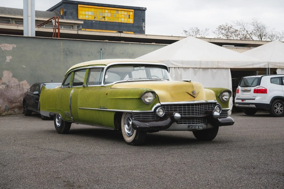 1954 Cadillac Sixty Special - Image 2 of 30