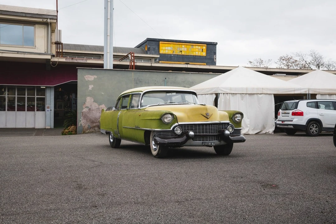 1954 Cadillac Sixty Special - Image 5 of 30