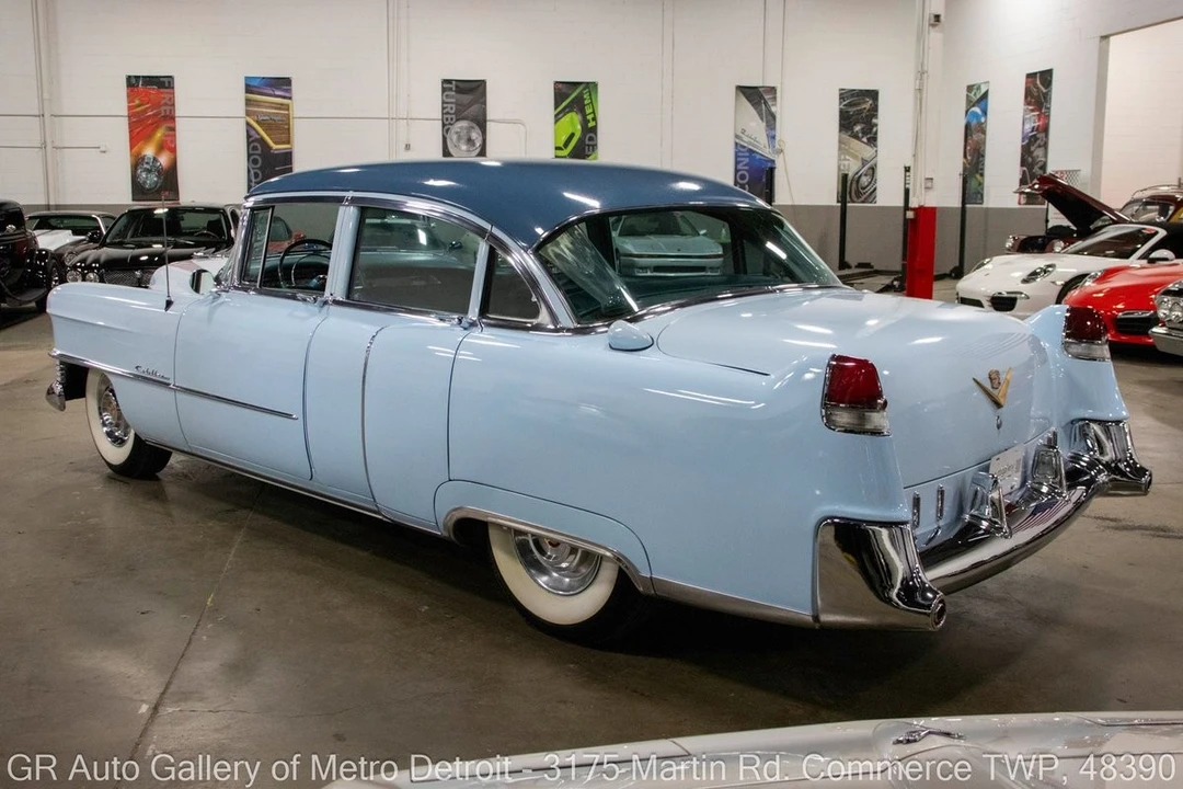 1954 Cadillac Series 62 3rd Gen - Image 4 of 12