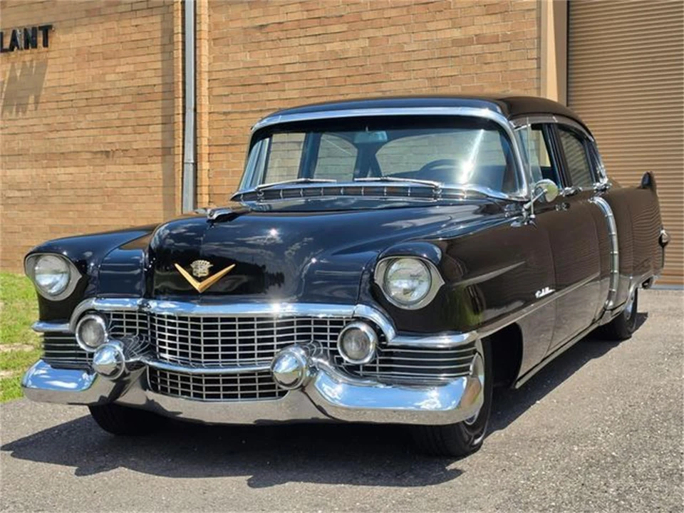 1954 Cadillac Series 62 3rd Gen - Image 2 of 31