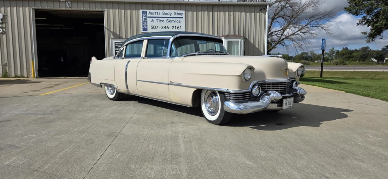 1954 Cadillac Series 62 3rd Gen - Image 3 of 31