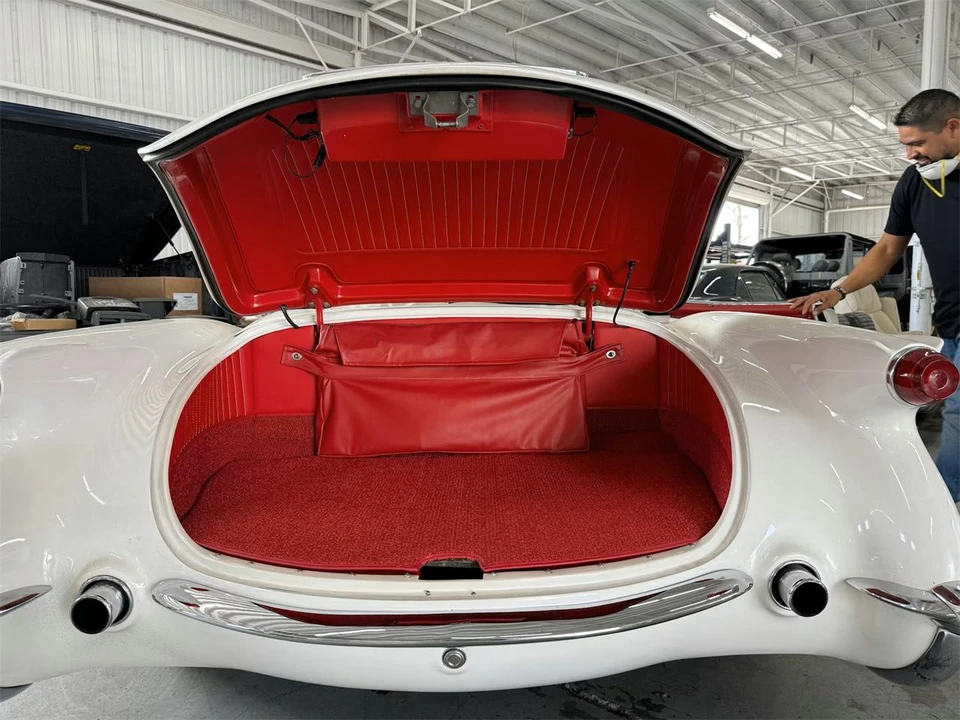 1954 Chevrolet Corvette C1 - Image 3 of 10