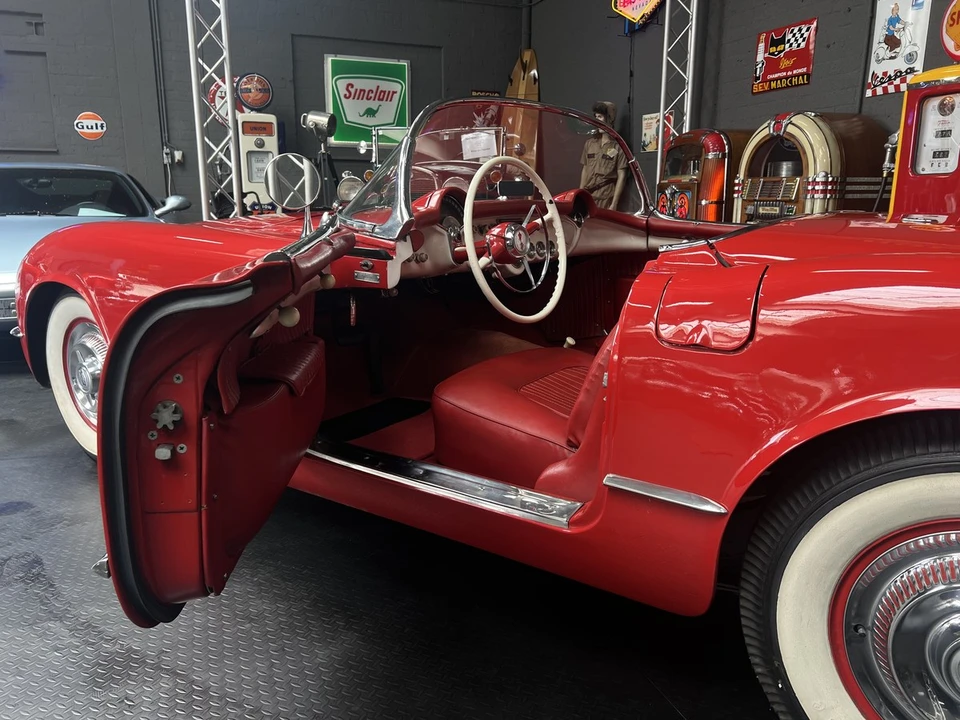 1954 Chevrolet Corvette C1 - Image 10 of 30