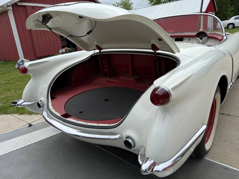 1954 Chevrolet Corvette C1 - Image 19 of 24