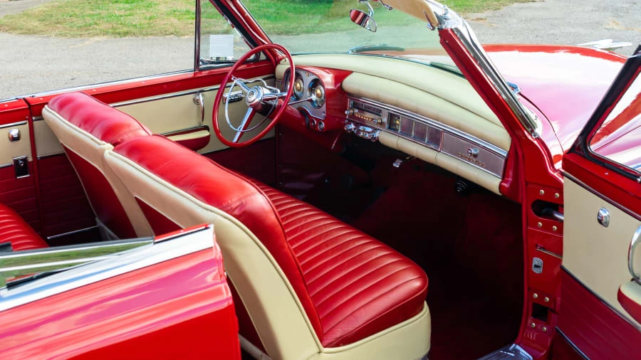 1954 Chrysler New Yorker - Image 5 of 12