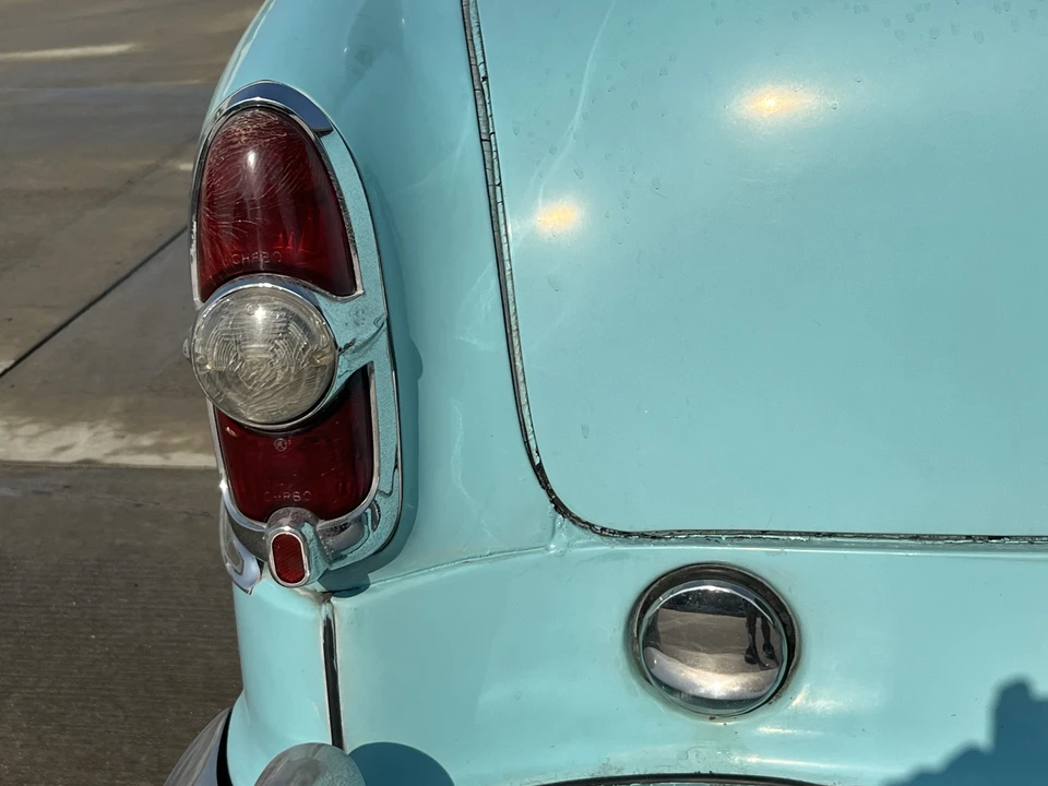 1954 Chrysler New Yorker - Image 25 of 31