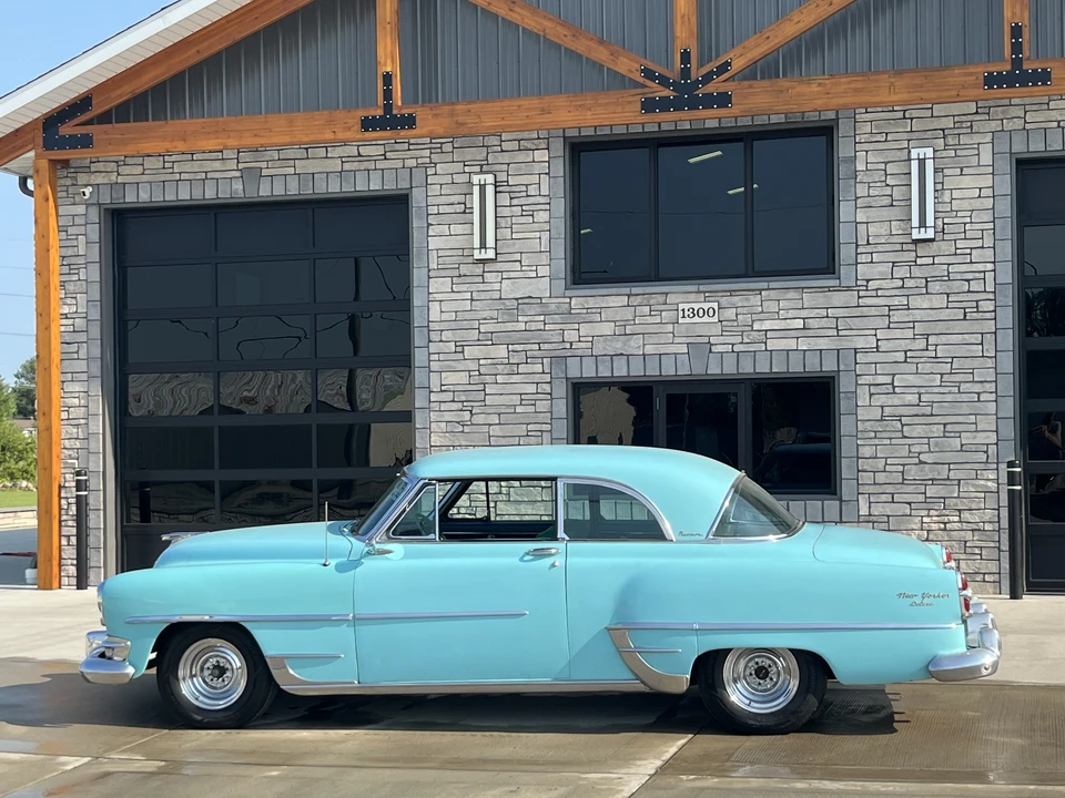 1954 Chrysler New Yorker - Image 3 of 31