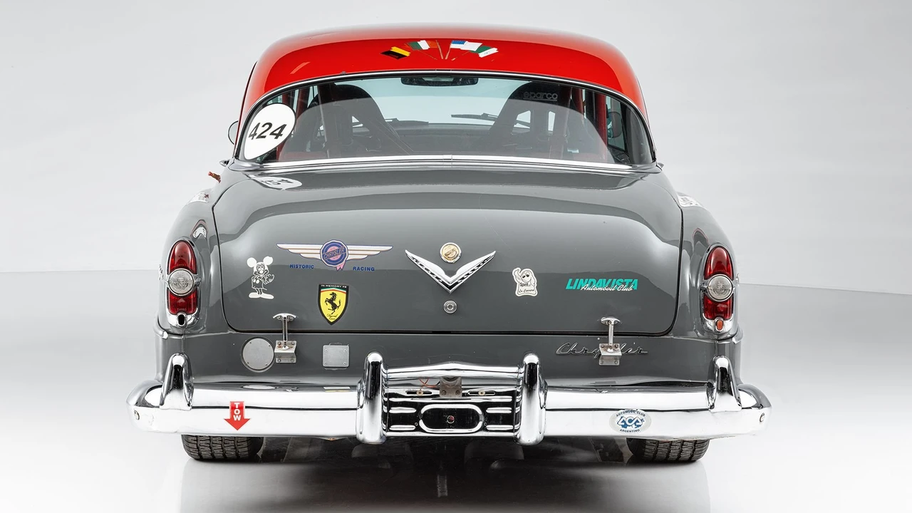 1954 Chrysler New Yorker - Image 4 of 31