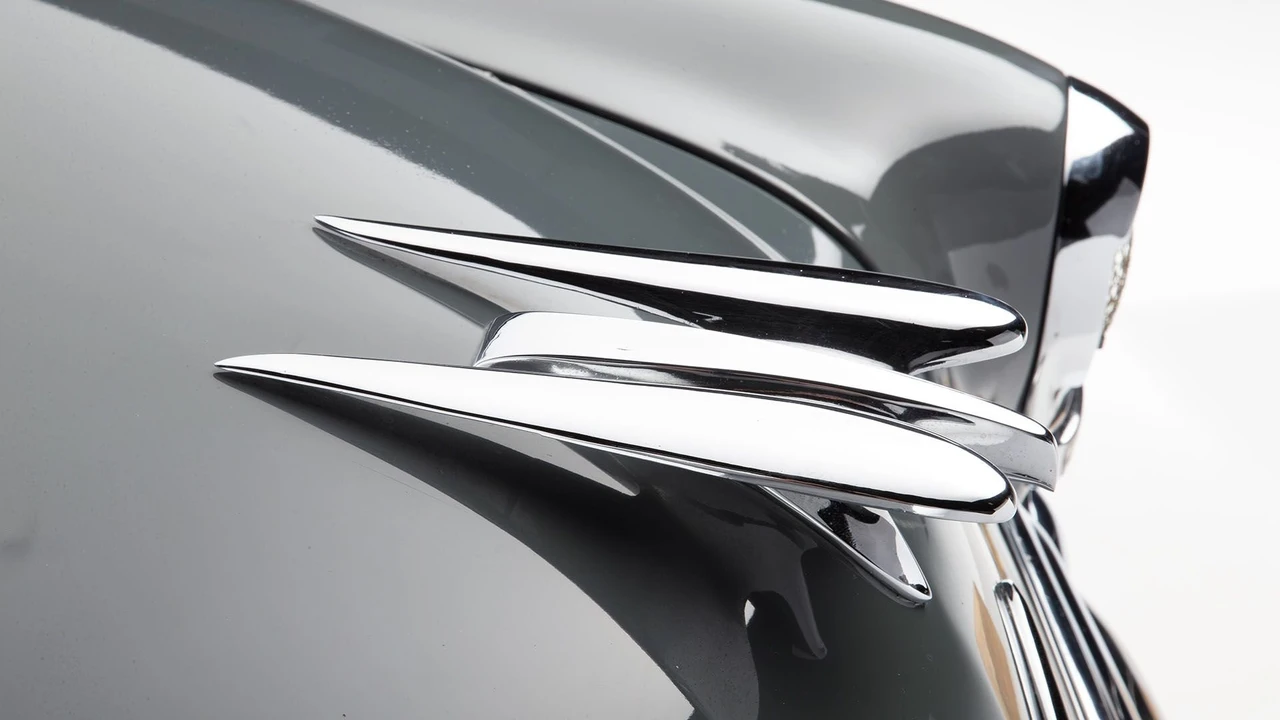 1954 Chrysler New Yorker - Image 28 of 31