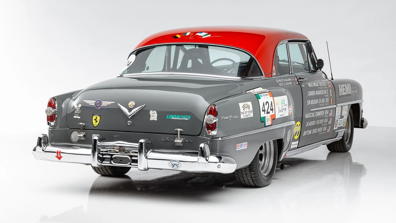 1954 Chrysler New Yorker - Image 6 of 31