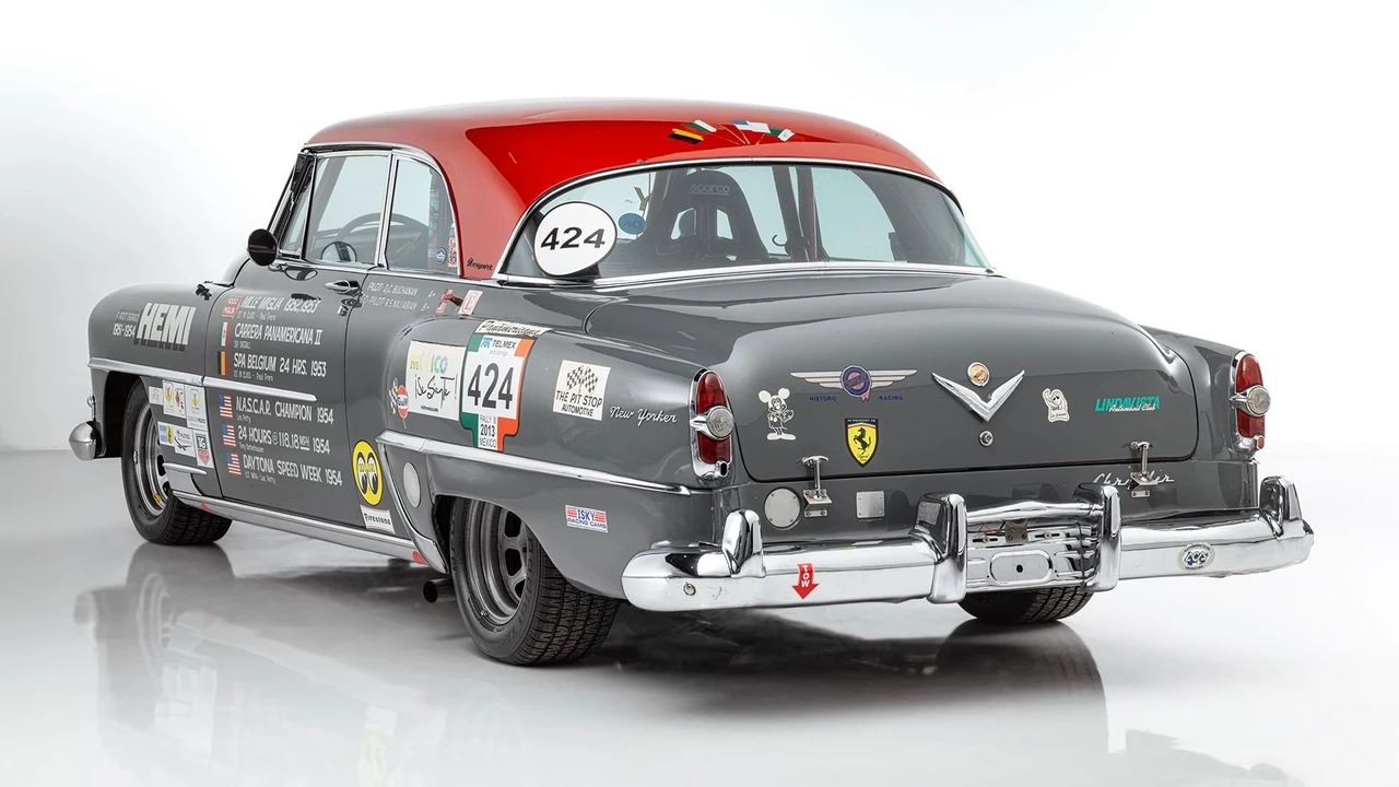 1954 Chrysler New Yorker - Image 12 of 31
