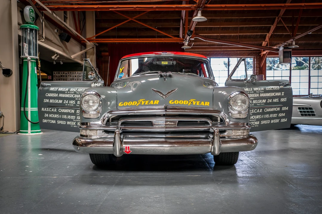 1954 Chrysler New Yorker - Image 15 of 31