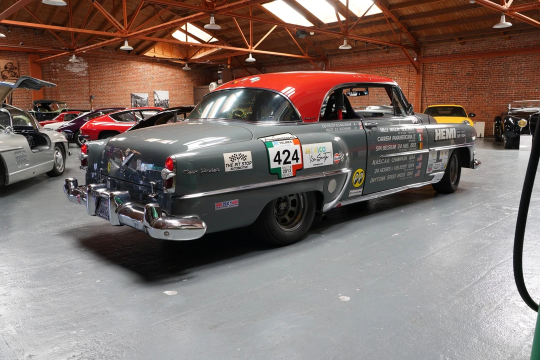 1954 Chrysler New Yorker - Image 8 of 31