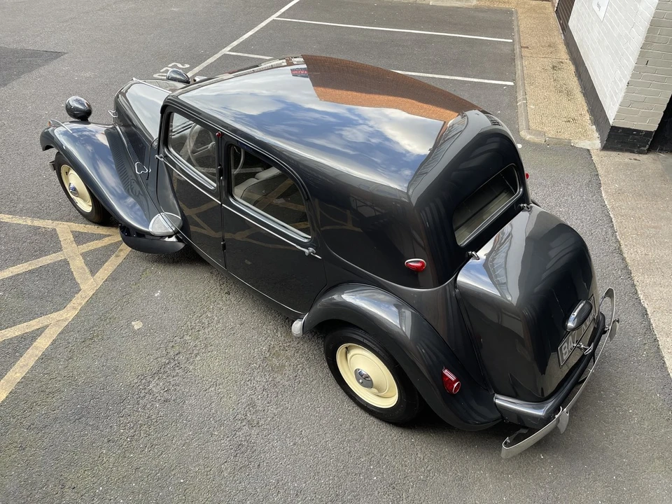1954 Citroen Traction Avant - Image 4 of 30