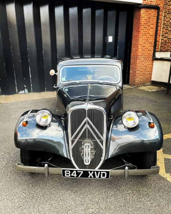 1954 Citroen Traction Avant - Image 2 of 30