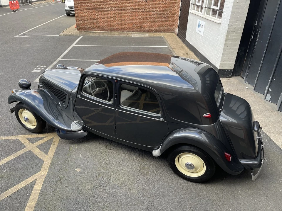 1954 Citroen Traction Avant - Image 7 of 30