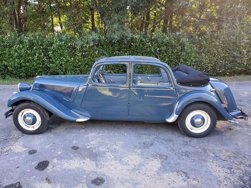 1954 Citroen Traction Avant - Image 10 of 30