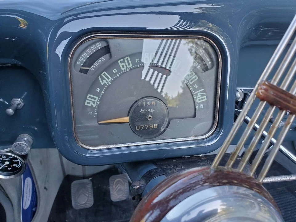 1954 Citroen Traction Avant - Image 30 of 30