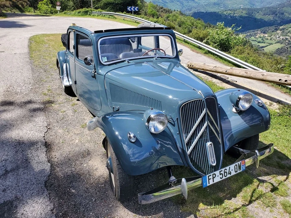 1954 Citroen Traction Avant - Image 6 of 30