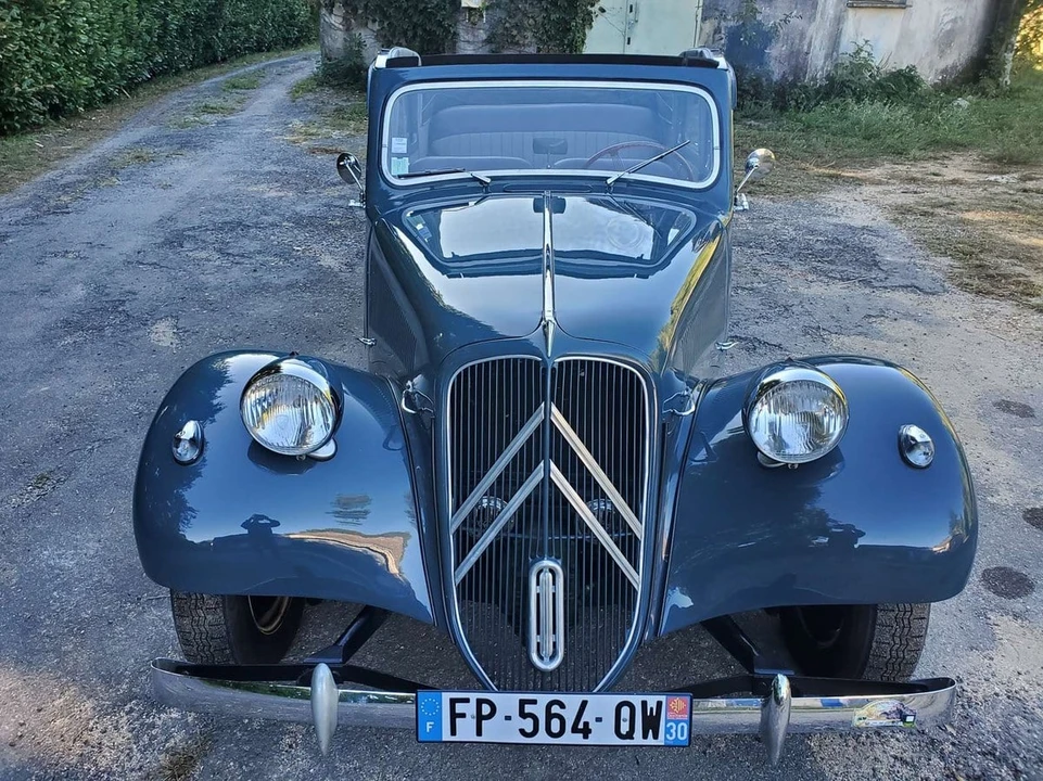 1954 Citroen Traction Avant - Image 7 of 30