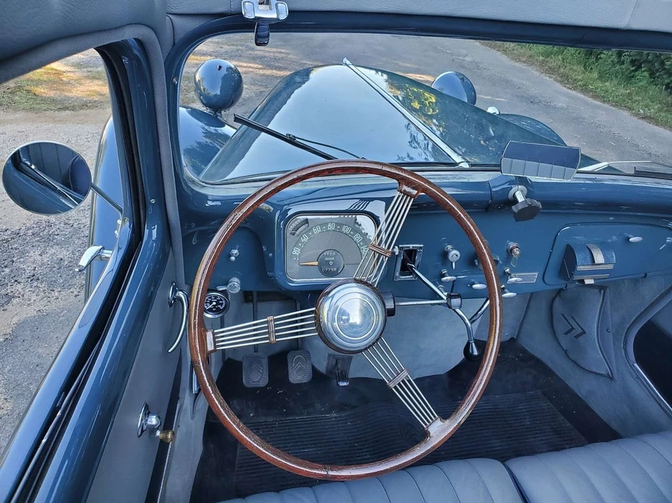 1954 Citroen Traction Avant - Image 25 of 30