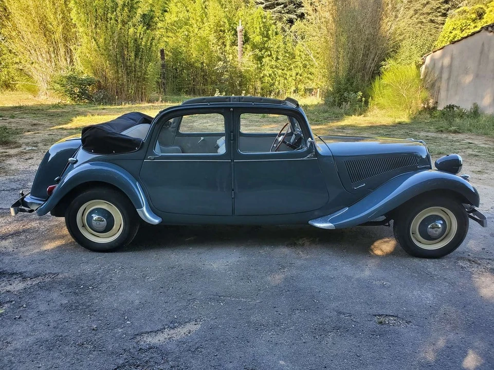 1954 Citroen Traction Avant - Image 9 of 30