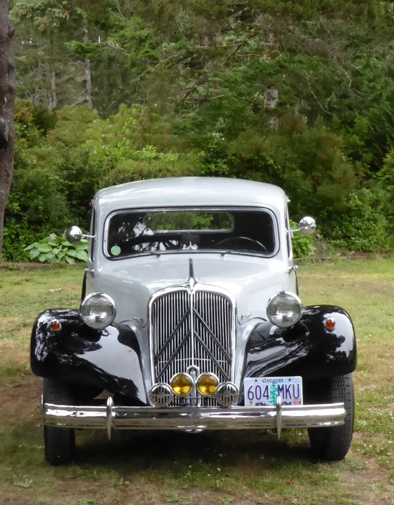 1954 Citroen Traction Avant - Image 9 of 31