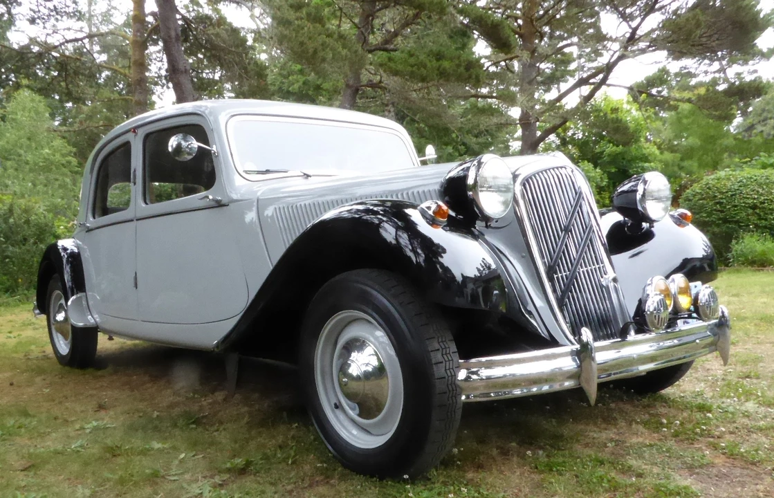 1954 Citroen Traction Avant - Image 6 of 31