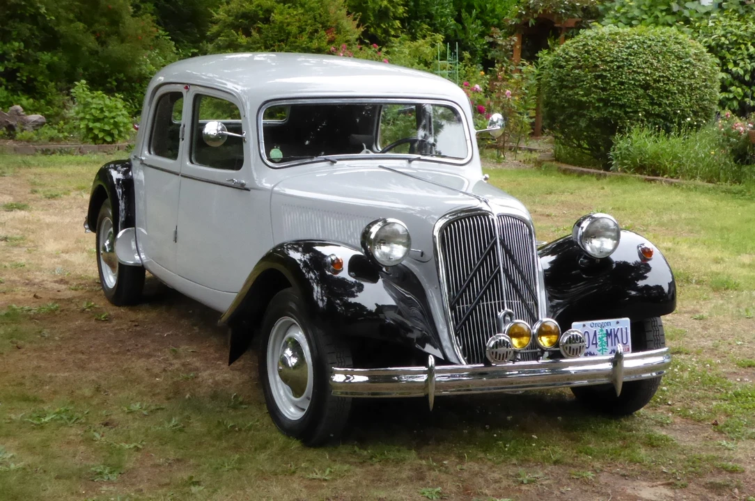 1954 Citroen Traction Avant - Image 7 of 31